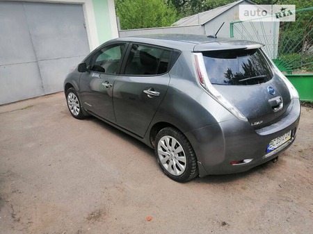 Nissan Leaf 2014  випуску Львів з двигуном 0 л електро хэтчбек автомат за 12900 долл. 