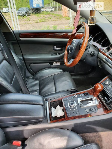 Audi A8 2007  випуску Житомир з двигуном 4.2 л дизель седан автомат за 11500 долл. 