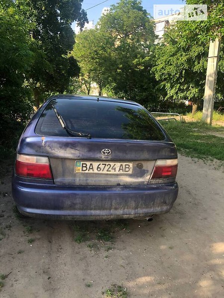 Toyota Corolla 1993  випуску Харків з двигуном 1.6 л бензин хэтчбек механіка за 2200 долл. 