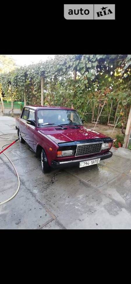 Lada 2107 2002  випуску Ужгород з двигуном 0 л бензин седан механіка за 1400 долл. 