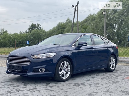 Ford Mondeo 2015  випуску Луцьк з двигуном 2 л дизель седан механіка за 11900 долл. 