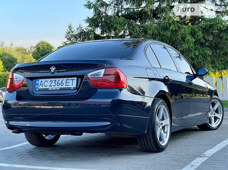 BMW 318 2006  випуску Луцьк з двигуном 2 л дизель седан механіка за 7700 долл. 