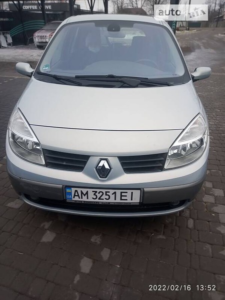 Renault Scenic 2004  випуску Житомир з двигуном 1.6 л  мінівен механіка за 5399 долл. 