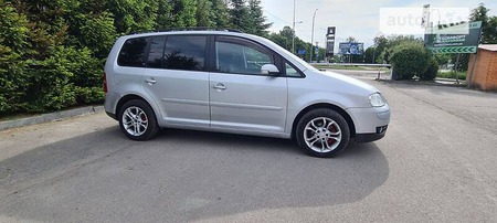 Volkswagen Touran 2003  випуску Тернопіль з двигуном 1.9 л  універсал механіка за 5200 долл. 