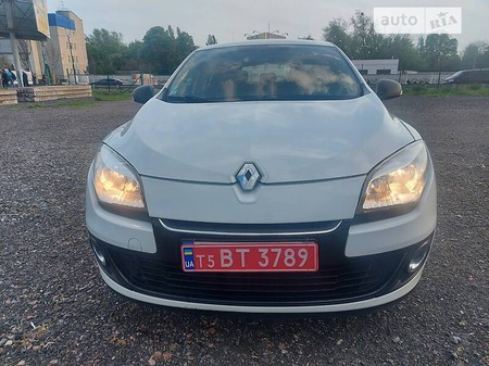 Renault Megane 2013  випуску Київ з двигуном 0 л дизель універсал механіка за 8200 долл. 