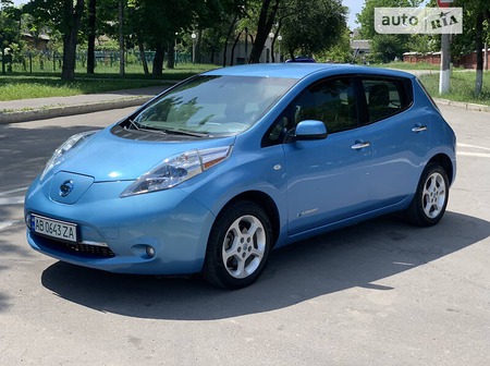 Nissan Leaf 2011  випуску Вінниця з двигуном 0 л електро хэтчбек автомат за 11999 долл. 