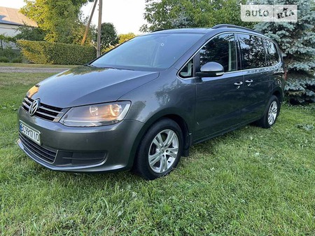 Volkswagen Sharan 2012  випуску Львів з двигуном 2 л дизель мінівен механіка за 15000 долл. 