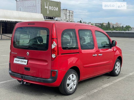 Renault Kangoo 2011  випуску Київ з двигуном 1.6 л бензин мінівен механіка за 7400 долл. 