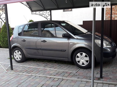 Renault Scenic 2004  випуску Черкаси з двигуном 1.6 л бензин мінівен механіка за 4300 долл. 