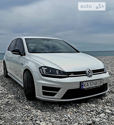 Volkswagen Golf R 2016  випуску Київ з двигуном 2 л бензин хэтчбек механіка за 25000 долл. 