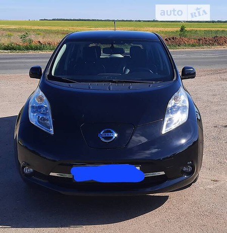 Nissan Leaf 2014  випуску Одеса з двигуном 0 л електро хэтчбек автомат за 12500 долл. 