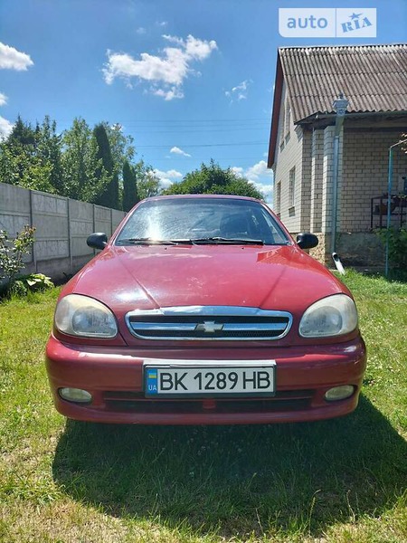 Chevrolet Lanos 2007  випуску Рівне з двигуном 1.5 л бензин седан механіка за 2400 долл. 