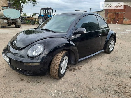 Volkswagen New Beetle 2007  випуску Чернівці з двигуном 1.9 л  хэтчбек механіка за 4800 долл. 