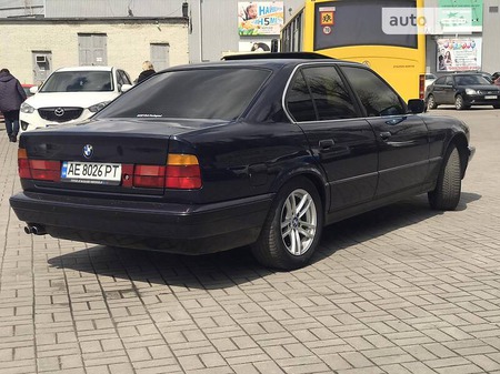 BMW 525 1990  випуску Дніпро з двигуном 0 л бензин седан механіка за 4500 долл. 