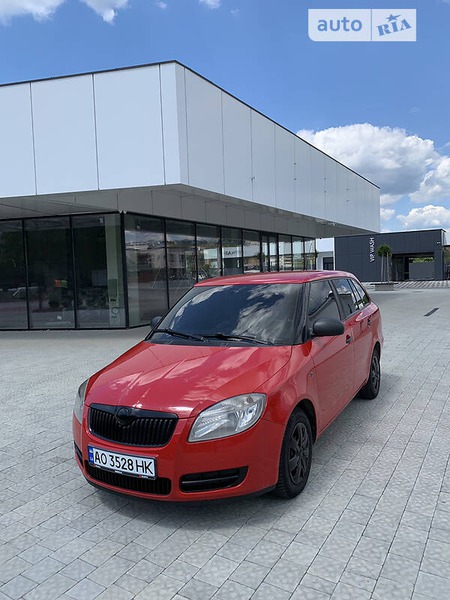 Skoda Fabia 2008  випуску Ужгород з двигуном 1.4 л дизель універсал механіка за 3950 долл. 