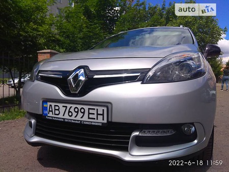 Renault Scenic 2015  випуску Вінниця з двигуном 1.5 л дизель мінівен автомат за 9500 долл. 