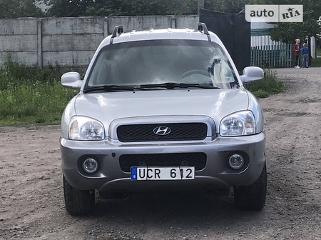 Hyundai Santa Fe 2003  випуску Луцьк з двигуном 2.4 л бензин позашляховик механіка за 4200 долл. 