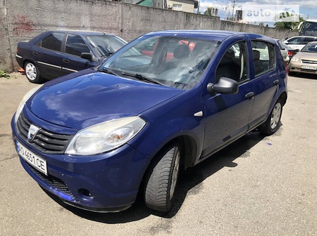 Dacia Sandero 2009  випуску Київ з двигуном 1.2 л бензин хэтчбек механіка за 3150 долл. 