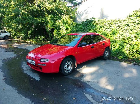 Mazda 323 1996  випуску Київ з двигуном 1.5 л  хэтчбек механіка за 2250 долл. 