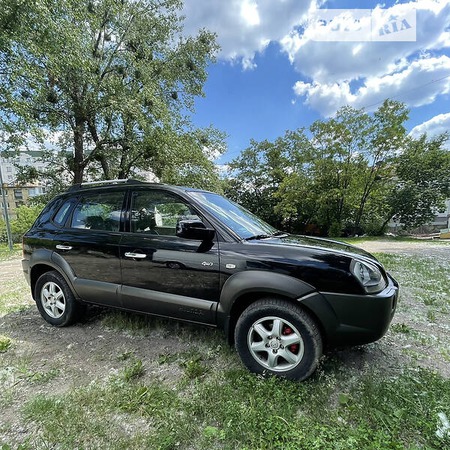 Hyundai Tucson 2004  випуску Київ з двигуном 2 л дизель позашляховик автомат за 7500 долл. 