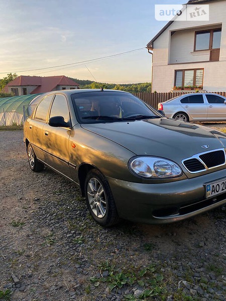 Daewoo Sens 2004  випуску Ужгород з двигуном 1.3 л бензин седан механіка за 2350 долл. 