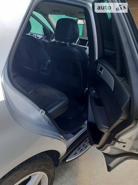 Mercedes-Benz ML 250 2013  випуску Ужгород з двигуном 2.1 л дизель позашляховик автомат за 24500 долл. 