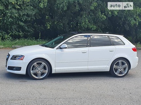 Audi A3 Limousine 2012  випуску Вінниця з двигуном 2 л дизель хэтчбек автомат за 10999 долл. 