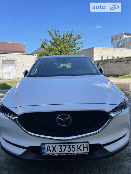 Mazda CX-5 2019  випуску Полтава з двигуном 2.5 л бензин позашляховик автомат за 22999 долл. 