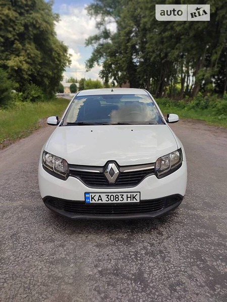 Renault Sandero 2016  випуску Вінниця з двигуном 1.2 л  універсал механіка за 6300 долл. 