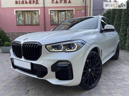 BMW X5 2018  випуску Тернопіль з двигуном 3 л бензин позашляховик автомат за 67700 долл. 