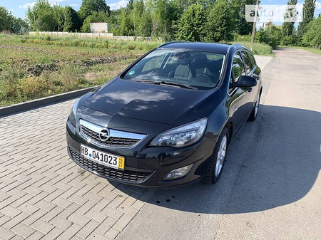 Opel Astra 2012  випуску Рівне з двигуном 1.7 л дизель універсал механіка за 7500 долл. 