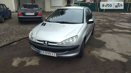 Peugeot 206 2001  випуску Вінниця з двигуном 2 л дизель купе механіка за 2999 долл. 