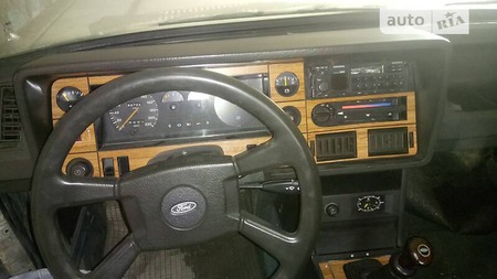 Ford Granada 1981  випуску Житомир з двигуном 2.3 л бензин седан механіка за 1200 долл. 