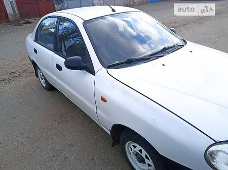 Daewoo Sens 2005  випуску Чернівці з двигуном 1.3 л  седан механіка за 2200 долл. 