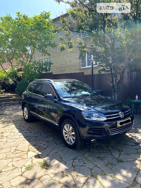 Volkswagen Touareg 2011  випуску Київ з двигуном 3 л дизель позашляховик автомат за 16500 долл. 