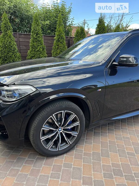 BMW X5 2020  випуску Черкаси з двигуном 0 л дизель позашляховик автомат за 81000 долл. 