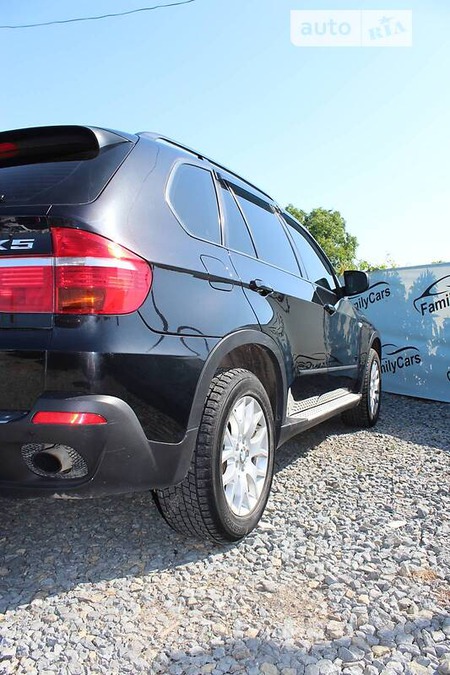 BMW X5 2010  випуску Чернівці з двигуном 3 л дизель позашляховик автомат за 18400 долл. 