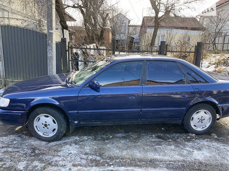 Audi 100 1993  випуску Чернівці з двигуном 2.6 л  седан механіка за 2400 долл. 