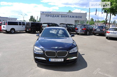 BMW 750 2013  випуску Київ з двигуном 4.4 л бензин седан автомат за 27000 долл. 