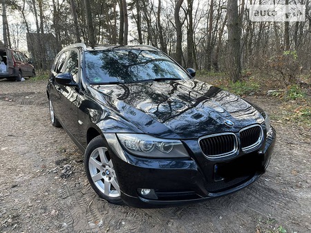 BMW 318 2012  випуску Чернігів з двигуном 2 л дизель універсал механіка за 11699 долл. 