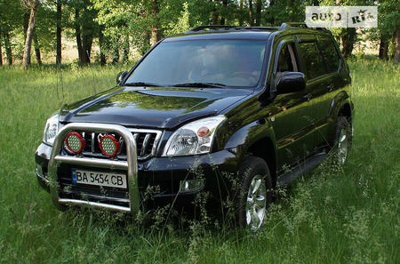 Toyota Land Cruiser Prado 2008  випуску Кропивницький з двигуном 4 л бензин позашляховик автомат за 23500 долл. 