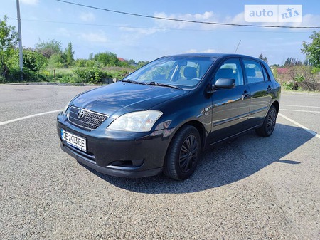 Toyota Corolla 2002  випуску Чернівці з двигуном 2 л дизель хэтчбек механіка за 4200 долл. 