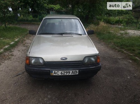 Ford Orion 1986  випуску Луцьк з двигуном 1.3 л бензин седан механіка за 500 долл. 