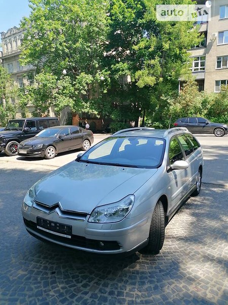 Citroen C5 2006  випуску Львів з двигуном 0 л дизель універсал автомат за 3900 долл. 