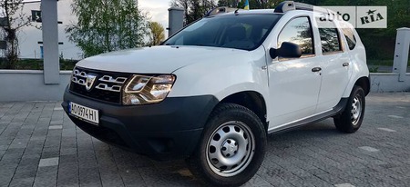 Dacia Duster 2014  випуску Ужгород з двигуном 1.6 л бензин позашляховик механіка за 7500 долл. 