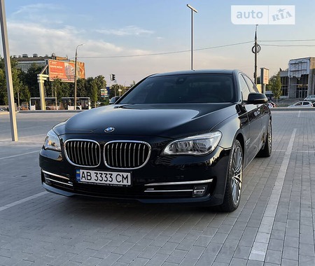 BMW 740 2014  випуску Вінниця з двигуном 3 л бензин седан автомат за 26800 долл. 