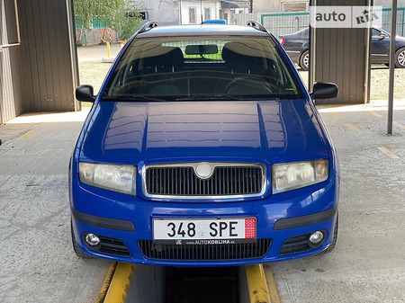 Skoda Fabia 2007  випуску Ужгород з двигуном 1.4 л бензин універсал механіка за 3500 долл. 