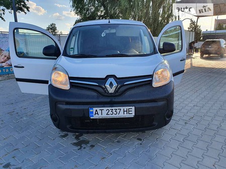 Renault Kangoo Express 2015  випуску Івано-Франківськ з двигуном 1.5 л дизель мінівен механіка за 8599 долл. 