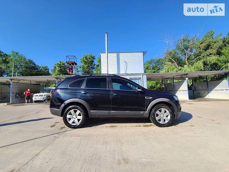 Chevrolet Captiva 2011  випуску Львів з двигуном 2.2 л дизель позашляховик механіка за 9200 долл. 