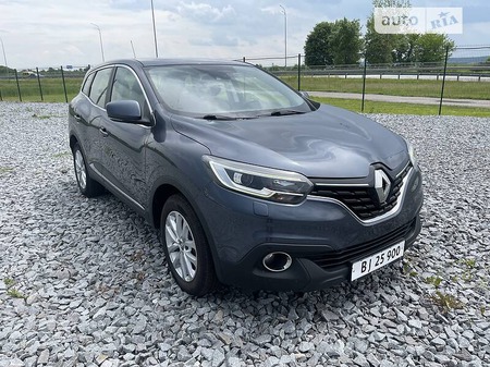 Renault Kadjar 2016  випуску Рівне з двигуном 1.5 л дизель позашляховик автомат за 17999 долл. 